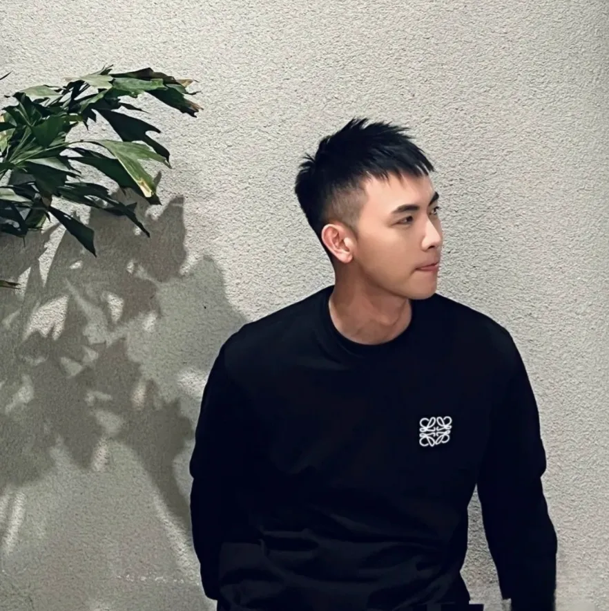 【S-3XL】人気急上昇 売れ筋 ファッション 韓国系 ラウンドネック 合わせやすい 高品質  トレーナー