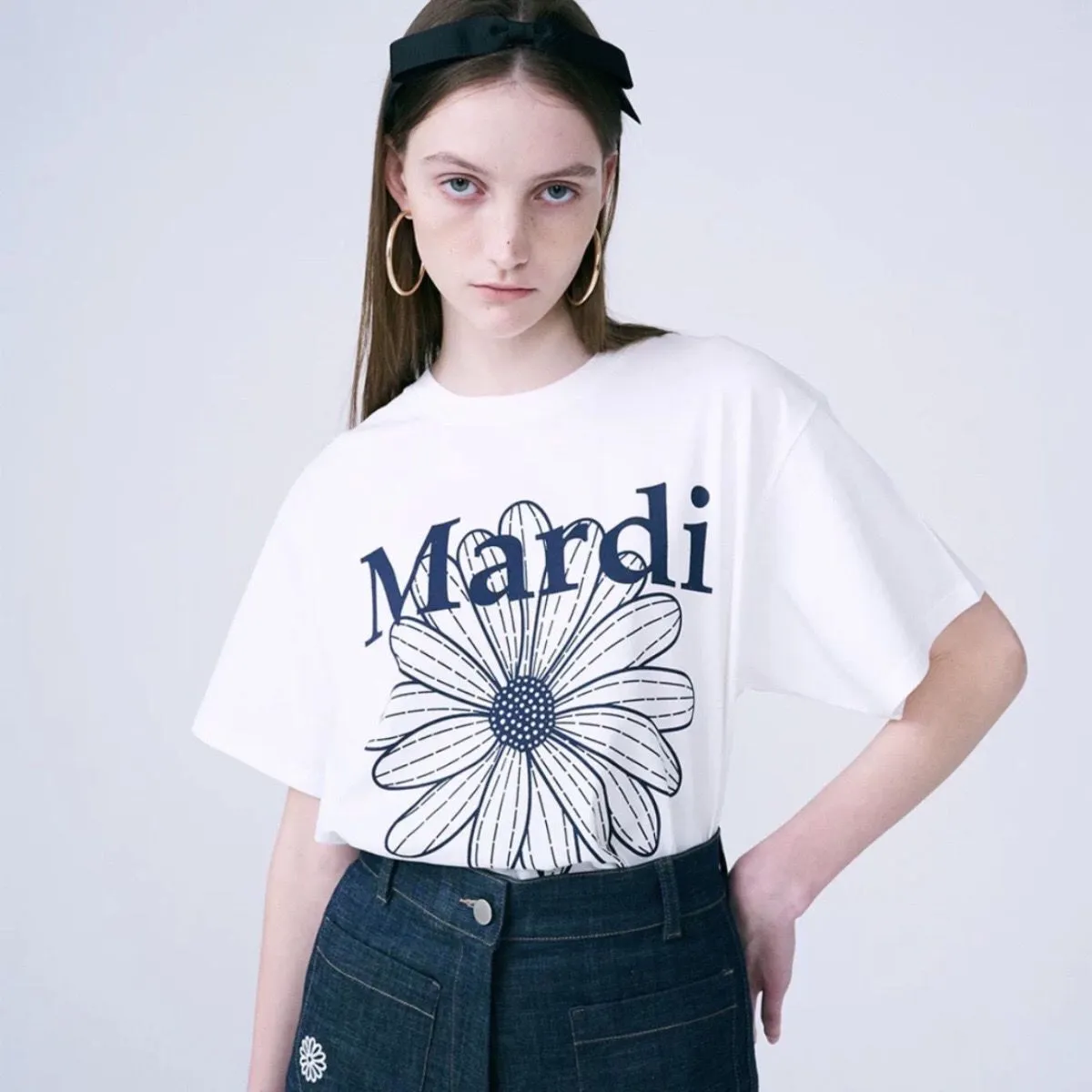 魅力的 ファッション 可愛い アルファベット プリント 花模様 着瘦せ 快適 ゆったり トップス Ｔシャツ