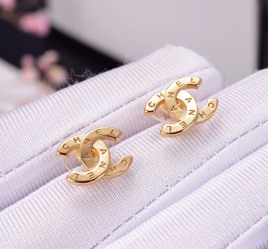 シンプル上品♪定番 ファッション ピアス