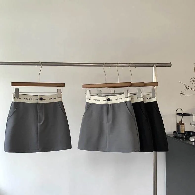 『S-2XL』大人の定番 超人気商品 着瘦せ 高級感  ハイウエスト ファッション  無地 アルファベット 新作 シンプル スカート