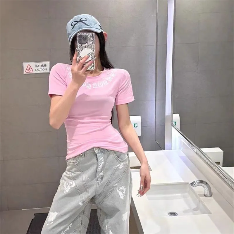 おすすめ  話題沸騰中 夏 シンプル プリント 高級感 着瘦せ 通気性 レデイーズ Ｔシャツ