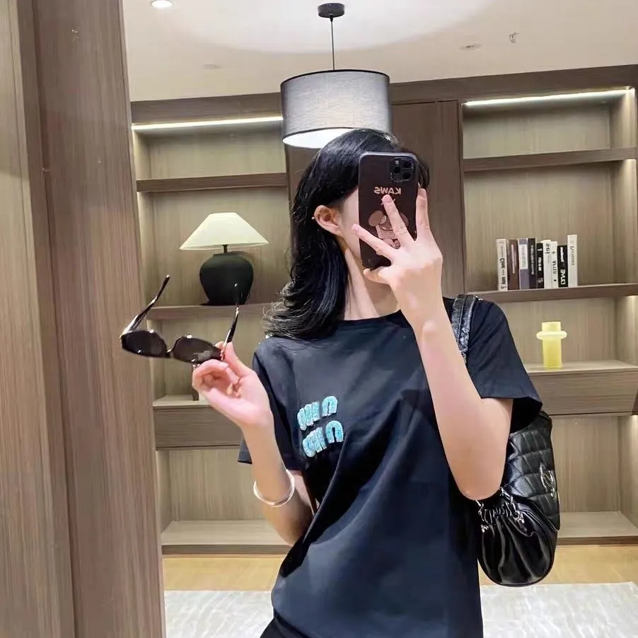 着心地良い 大人気 シンプル 2色選べる 無地 通気性 快適 ゆったり オーバーサイズ Ｔシャツ