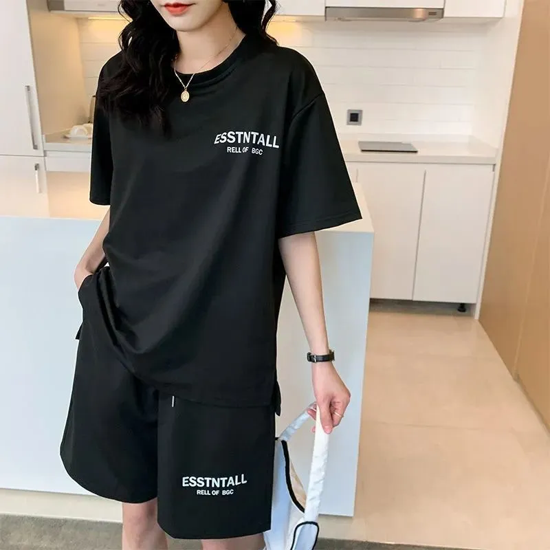 合わせやすい 絶対流行 カジュアル ゆったり 無地 アルファベット 3色選べる Ｔシャツ ショートパンツ