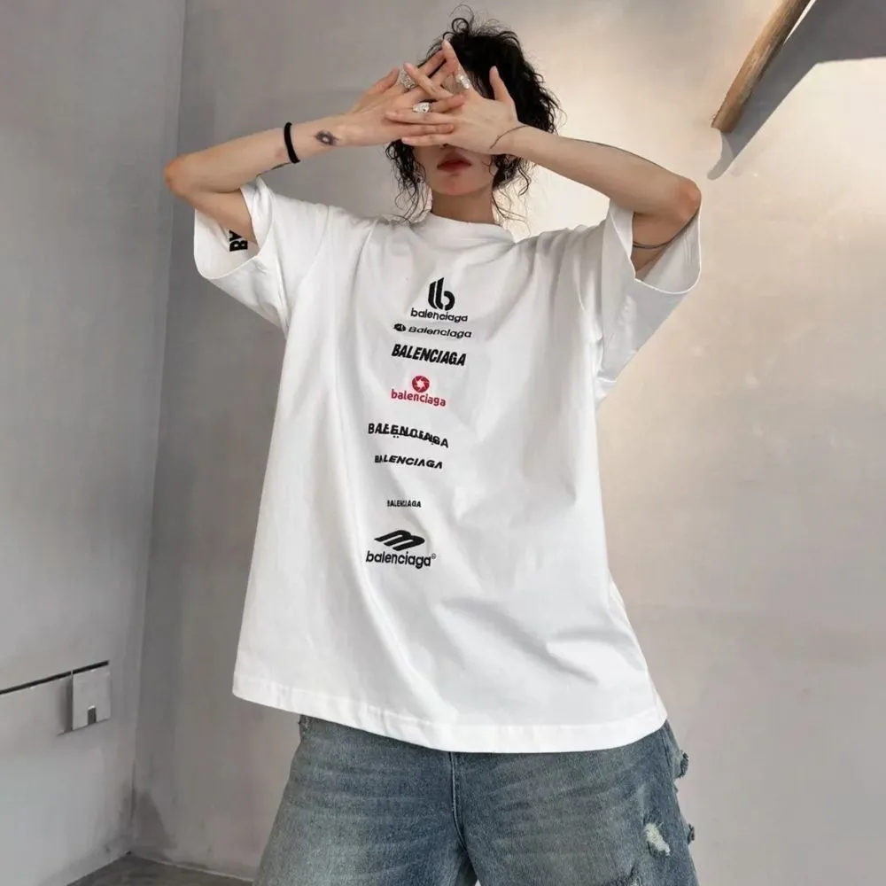質感のいい 大注目  着回し力抜群 オーバーサイズ  男女限らず  アルファベット ファッション 夏  Tシャツ