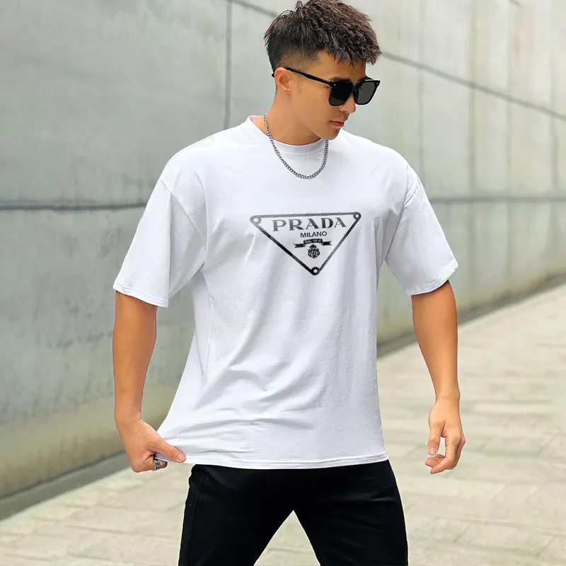 着回し最強 人気爆発中 存在感強い 三色選べられ 夏 新作 シンプル プリント Tシャツ