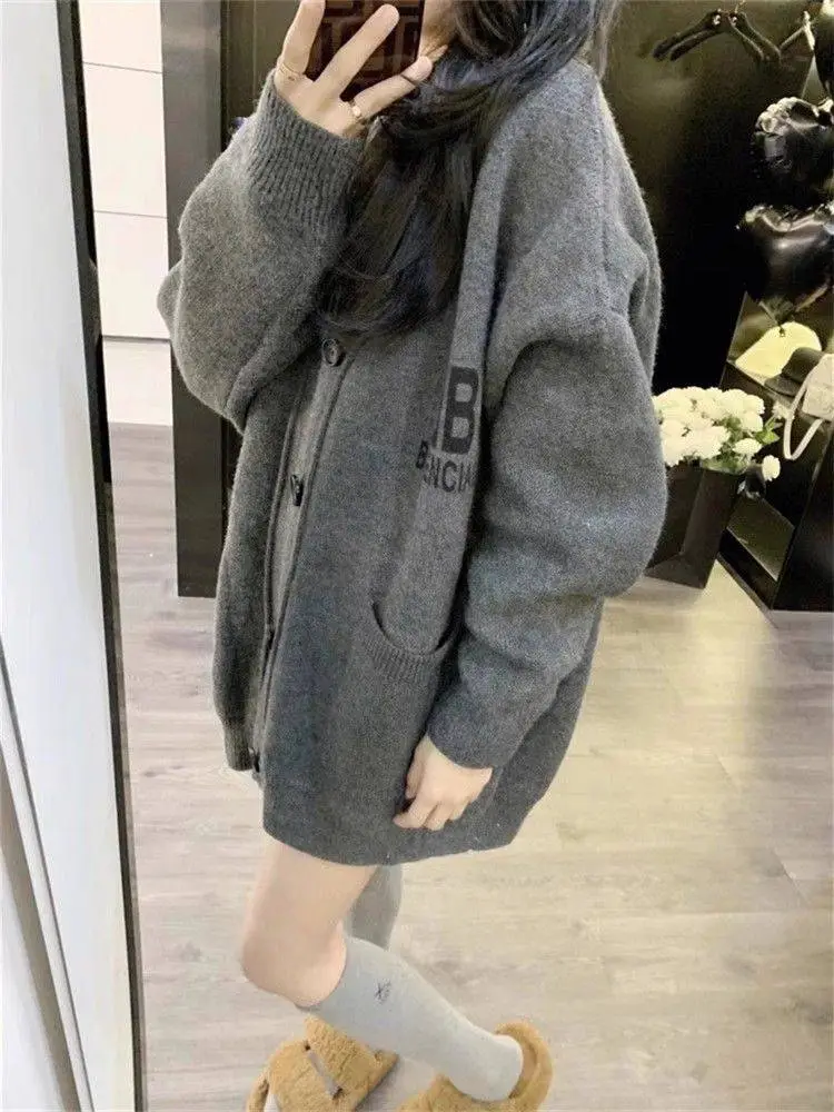 組み合わせやすい 美人度アップ 女子マスト 着瘦せ オーバーサイズ カジュアル 動きやすい カーディガン