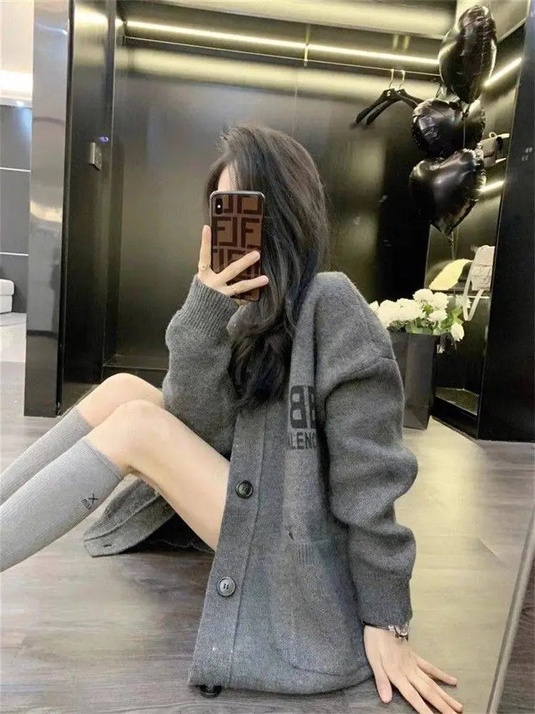 組み合わせやすい 美人度アップ 女子マスト 着瘦せ オーバーサイズ カジュアル 動きやすい カーディガン