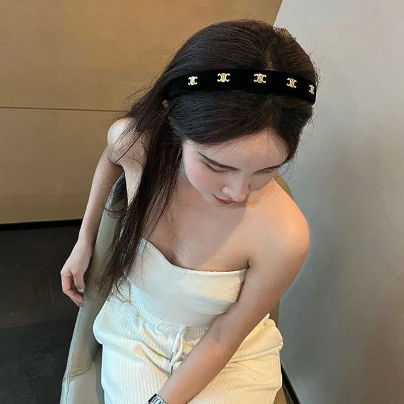 優しい雰囲気 好感度UP 絶対欲しい エレガント よく売れる 可愛い フェミニン ヘアバンド