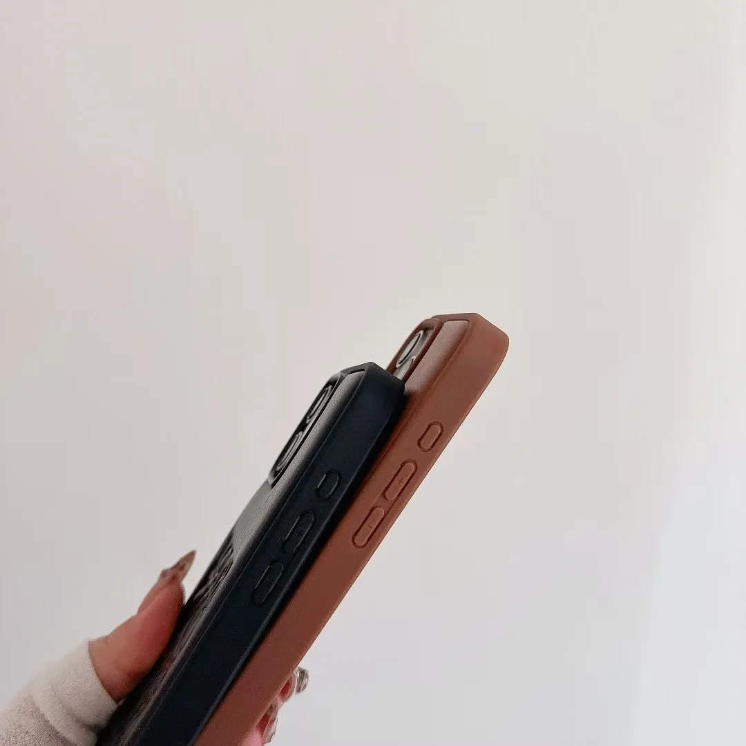 【絶賛発売中】 iPhoneケース 多機種対応 高級感 携帯 スマホケース