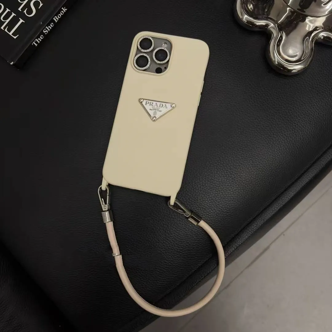 質感のいい 好感度100％ シンプルデザイン ファッション 耐水性 スマホケース
