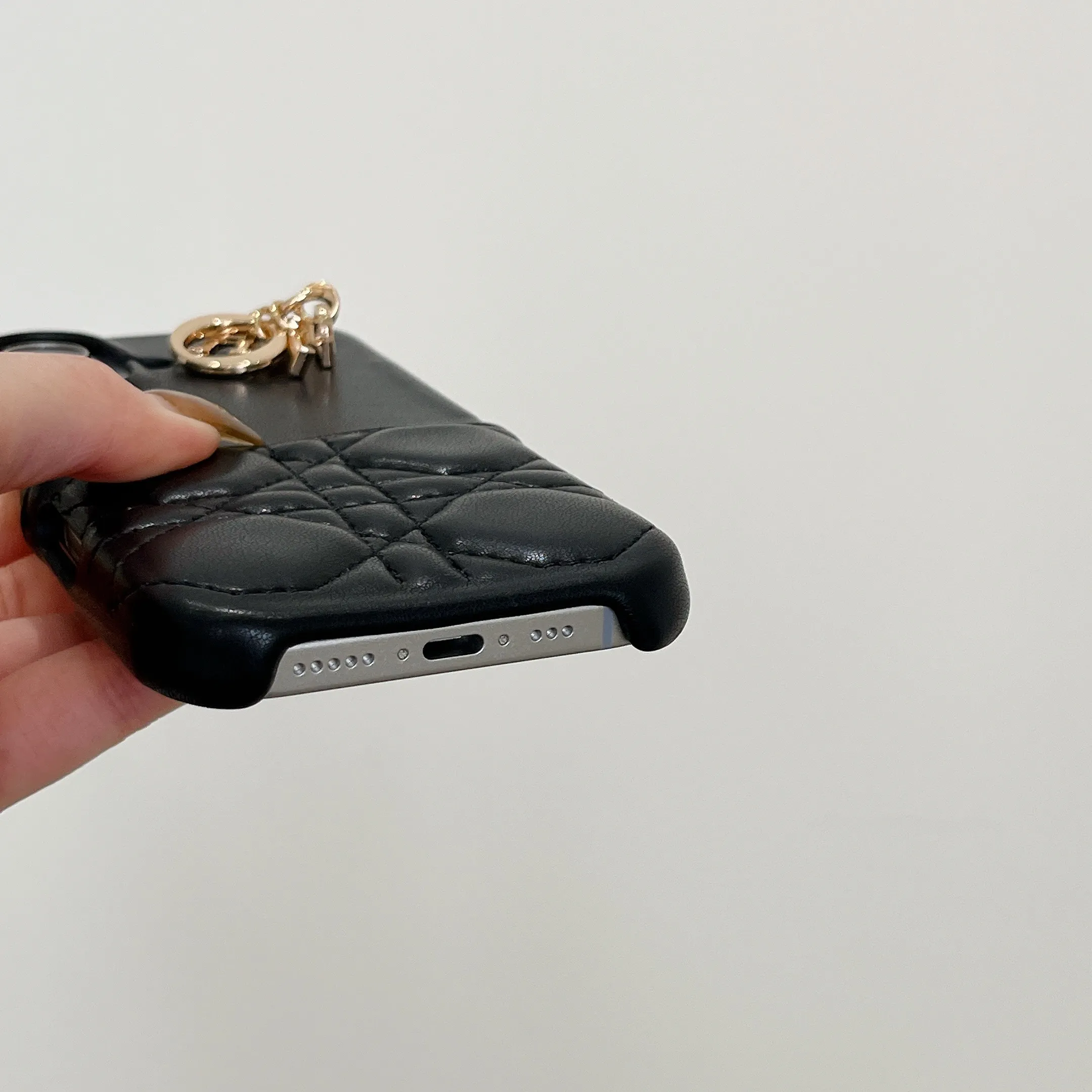 おすすめ 気質満点 フェミニン 金属飾り カード収納 ファッション  スマホケース