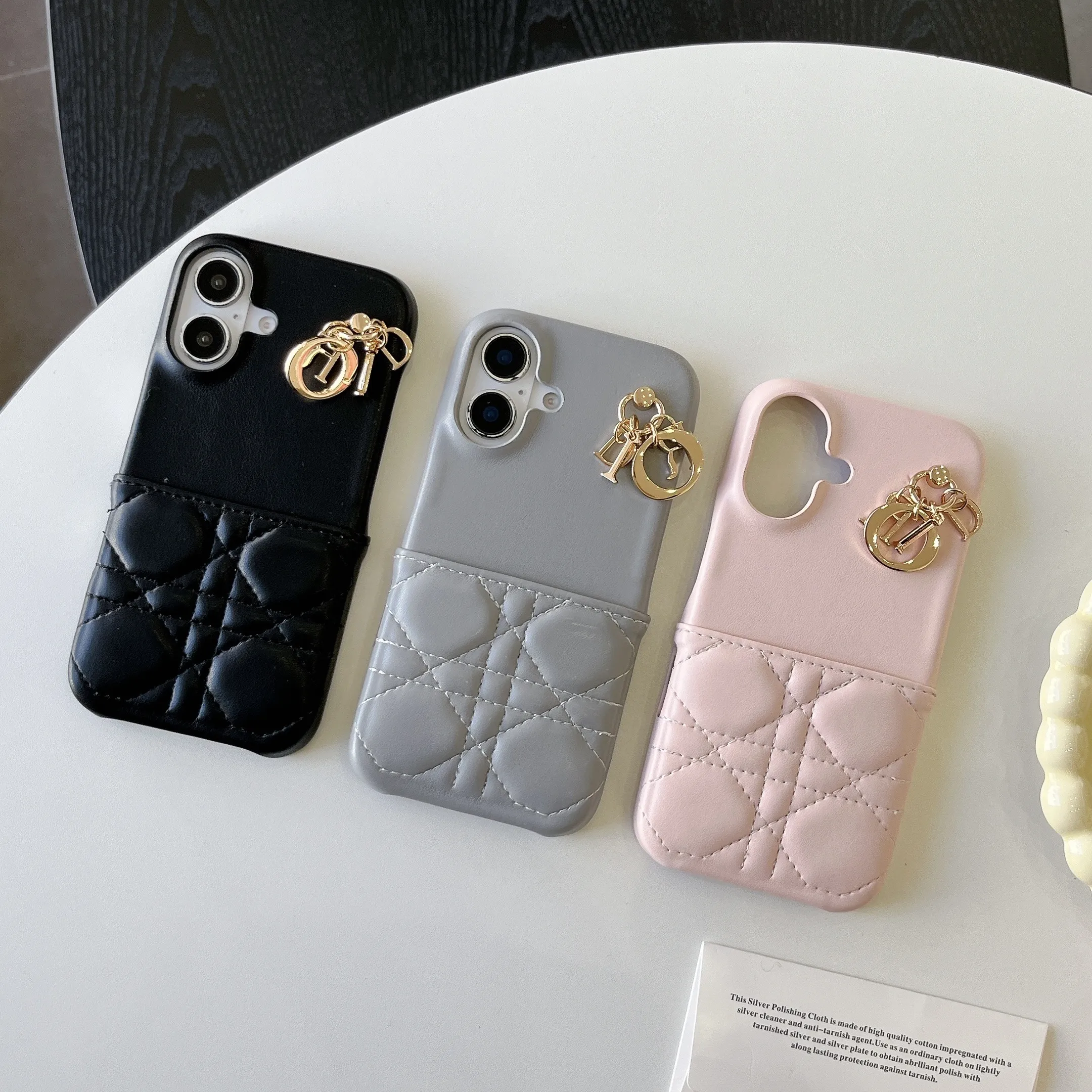 おすすめ 気質満点 フェミニン 金属飾り カード収納 ファッション  スマホケース