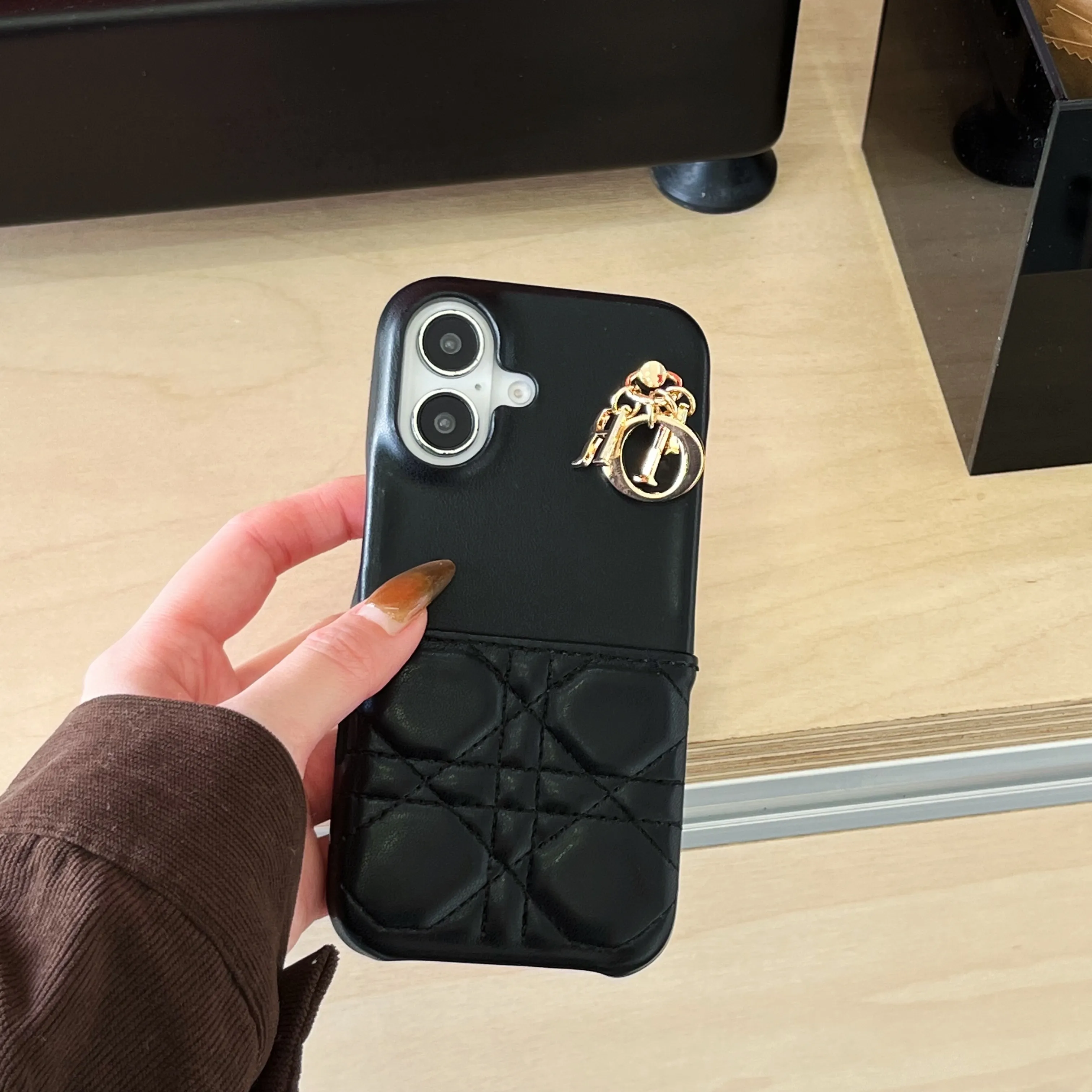 おすすめ 気質満点 フェミニン 金属飾り カード収納 ファッション  スマホケース