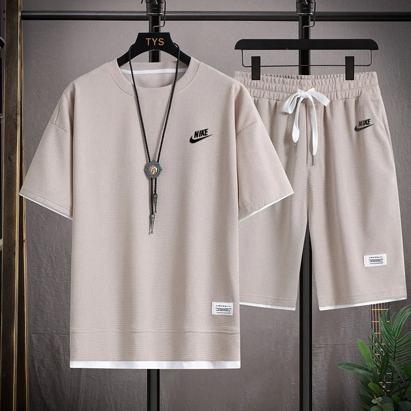 『S-3XL』人気爆発中 存在感 スタイリッシュ アウトドア ミニマリスト おしゃれ Tシャツ ショートパンツ セットアップ