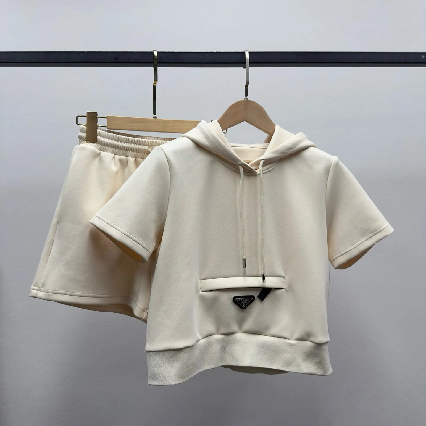 『S-L』若見え カジュアル 立体感 痩せ見え フード付き 半袖 ショートパンツ セットアップ