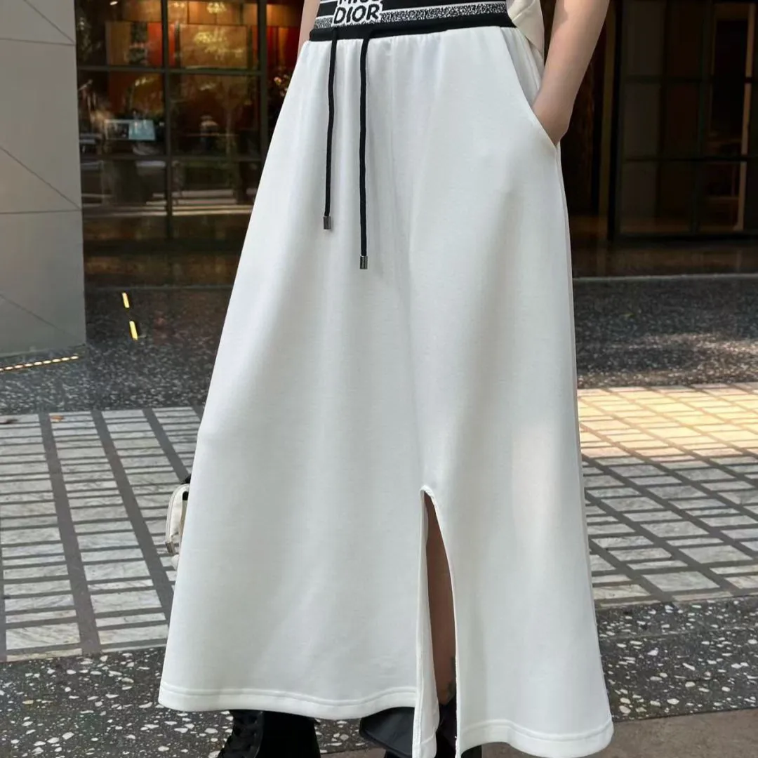 『S-L』魅力的 大好評 今季大注目！ トレンド  サイドスリットポケット付き Ｔシャツ+スカート セットアップ