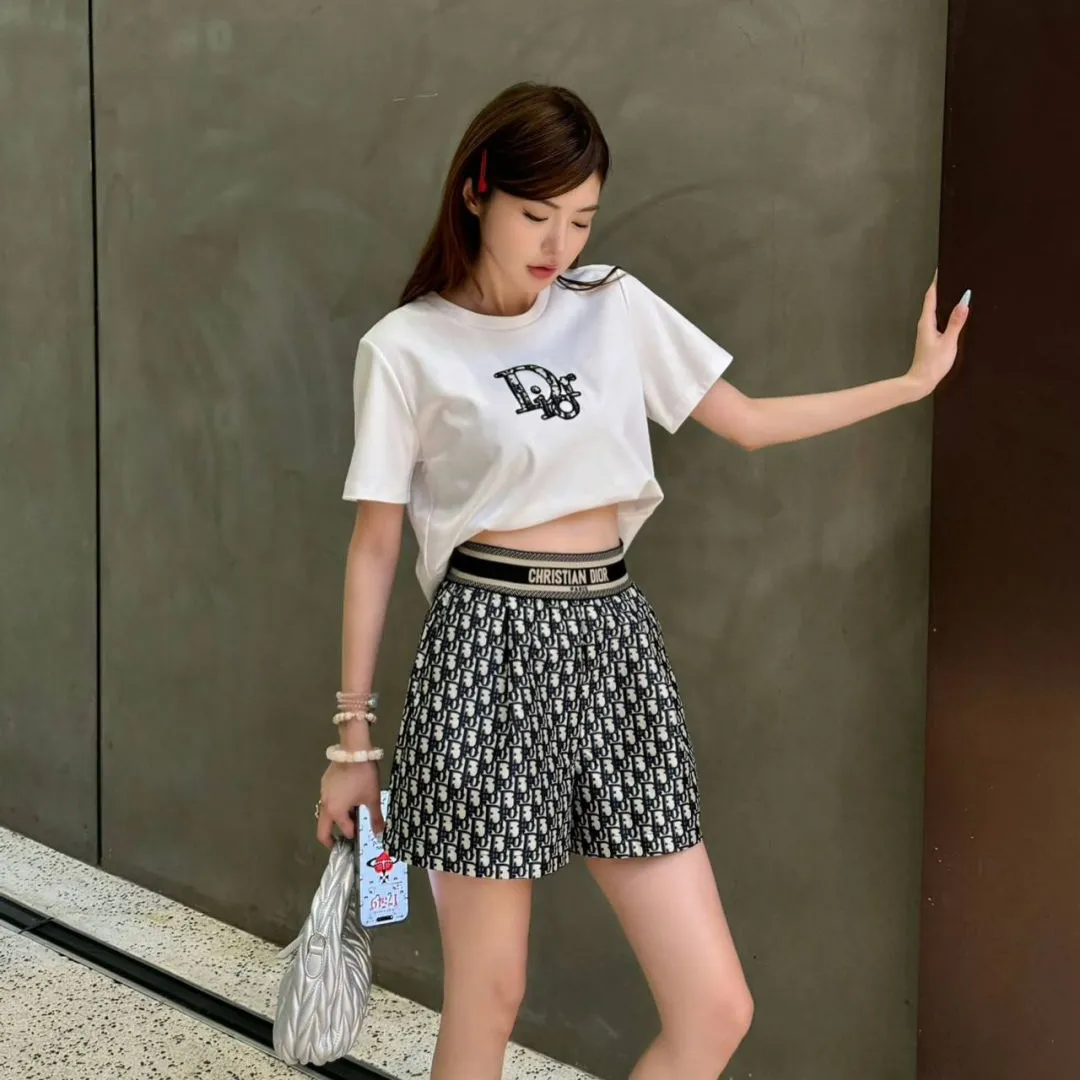『S-L』気質満点 売れ筋 人気上昇中 カジュアル 日常 ラウンドネック 半袖 Ｔシャツ＋ショートパンツ セットアップ